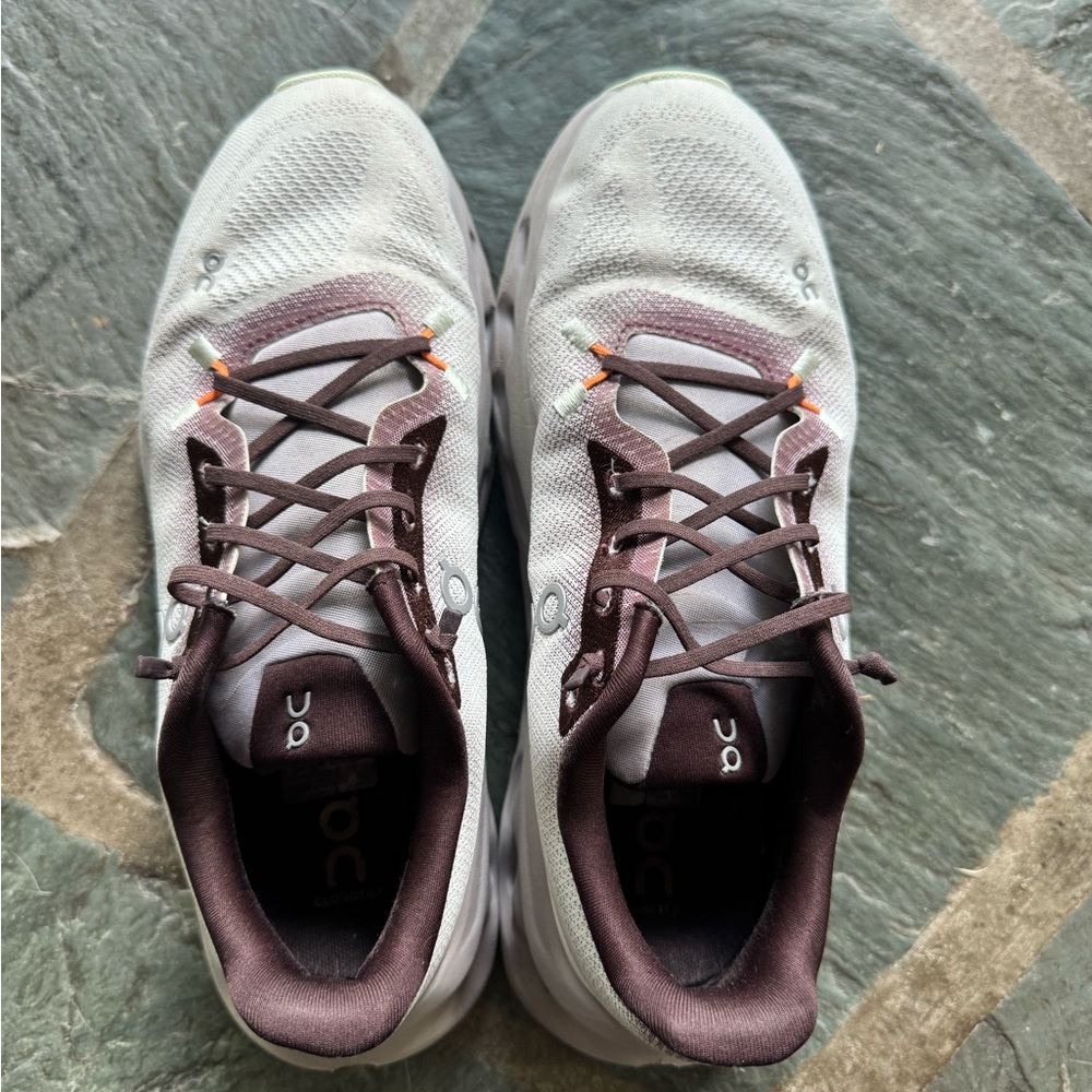On Running Women's Gray and Dark Brown Sneakers